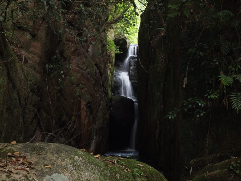 鮎返りの滝