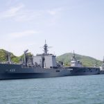 補給艦ましゅうと護衛艦ひゅうが